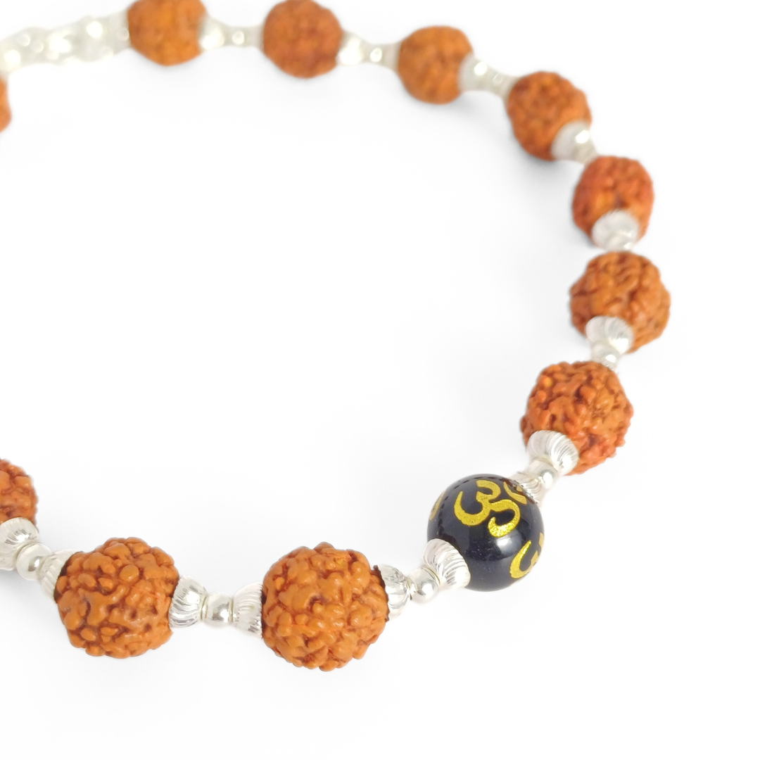 Rudraksh Om Bracelet Adjustable / 5.97 g