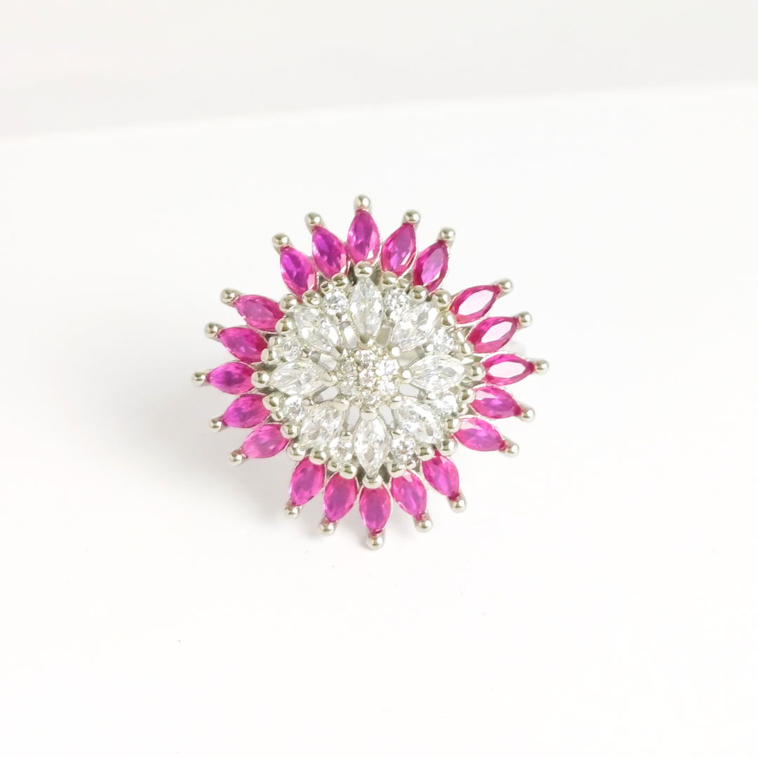 Scarlet Daisy Ring 13 mm / 6.44 g