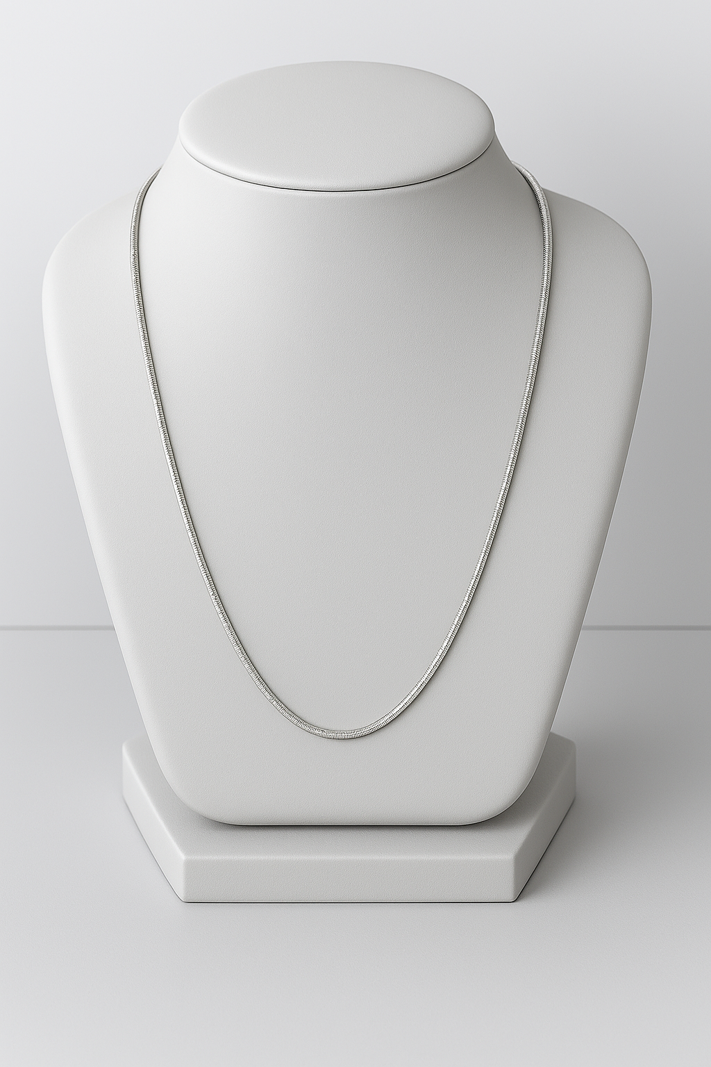 Serpentine Gleam Chain 23 inches / 14.99 g