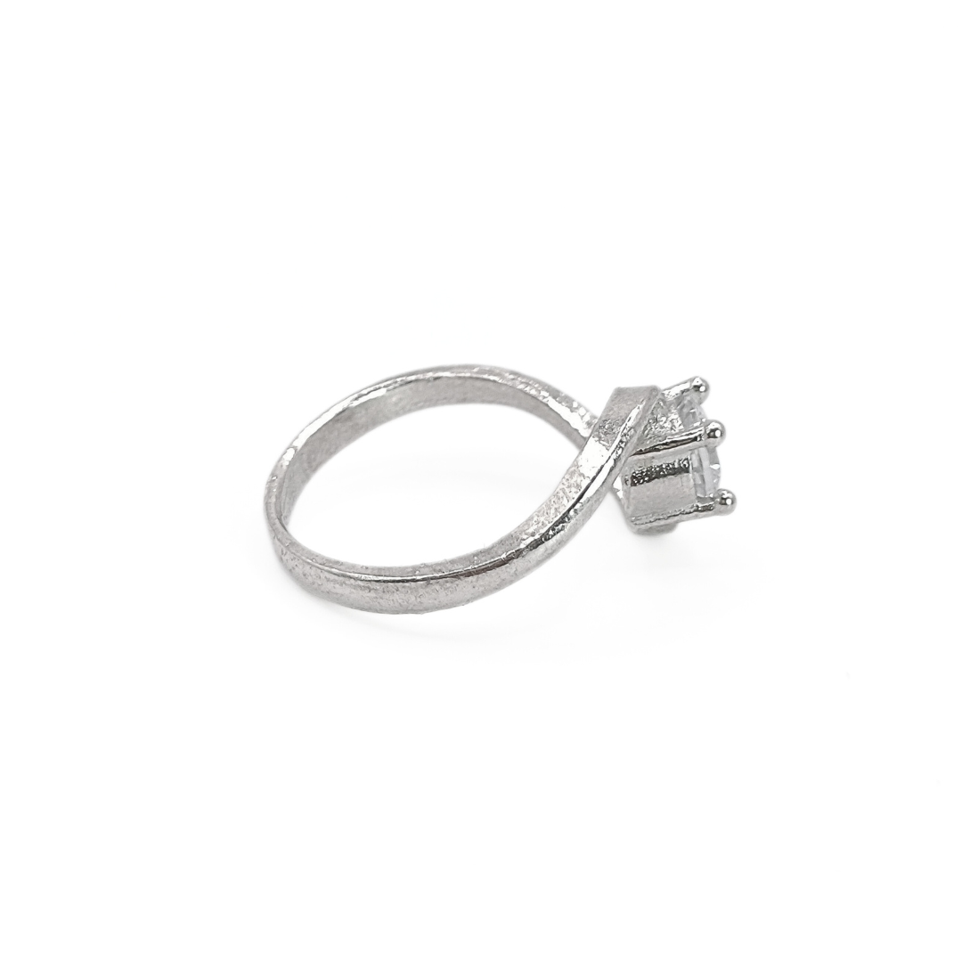Serpentine Solitaire Ring 11 mm / 2.15 g
