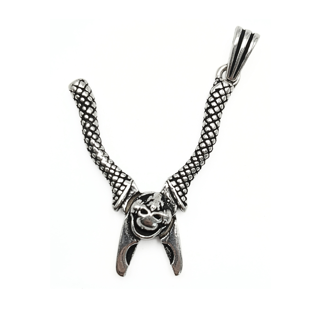 Skull Shears Pendant 12.31 g