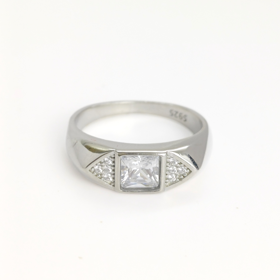 Stone Ace Ring 22 mm / 4.44 g