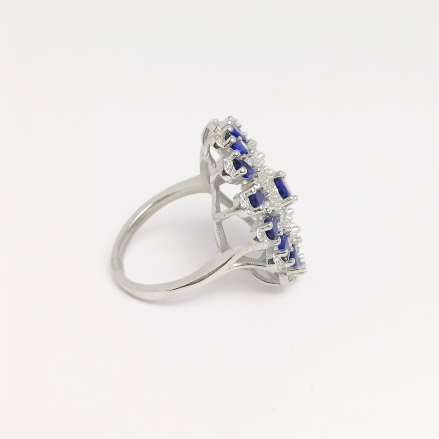 Teardrop Petal Ring 18 mm / 8.78 g