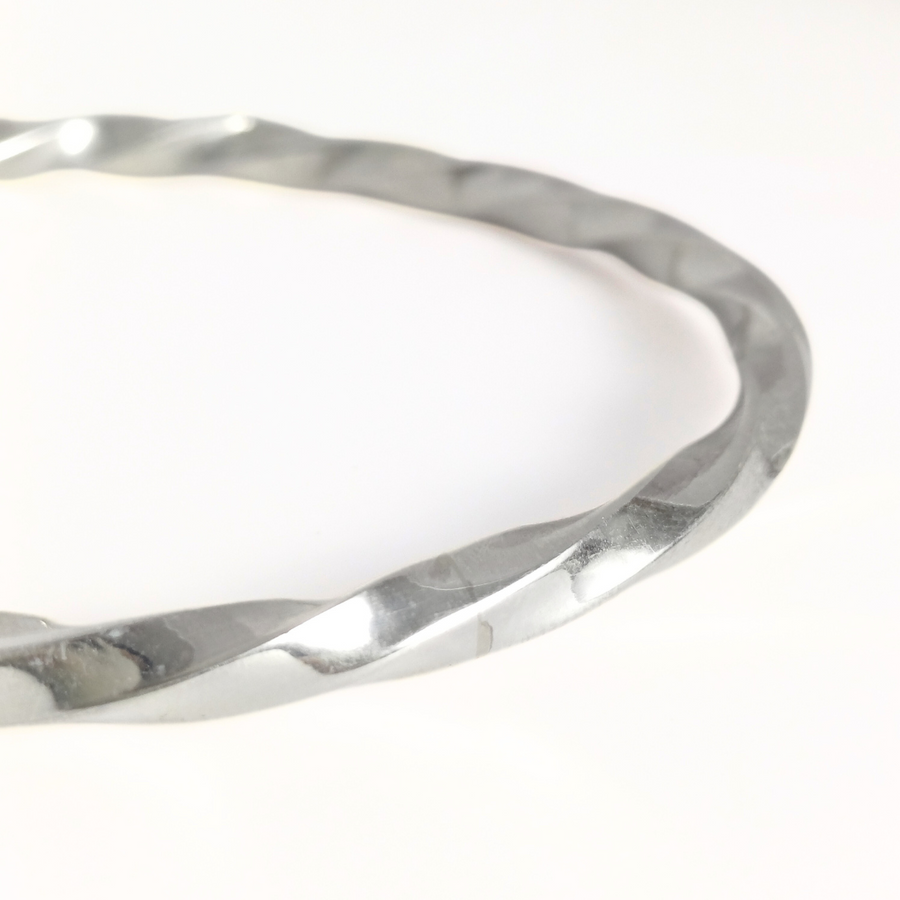 The Infinite Twist Kada 54 mm / 14.32 g