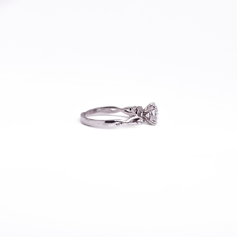 Timeless Twine Ring Free Size / 2.46 g