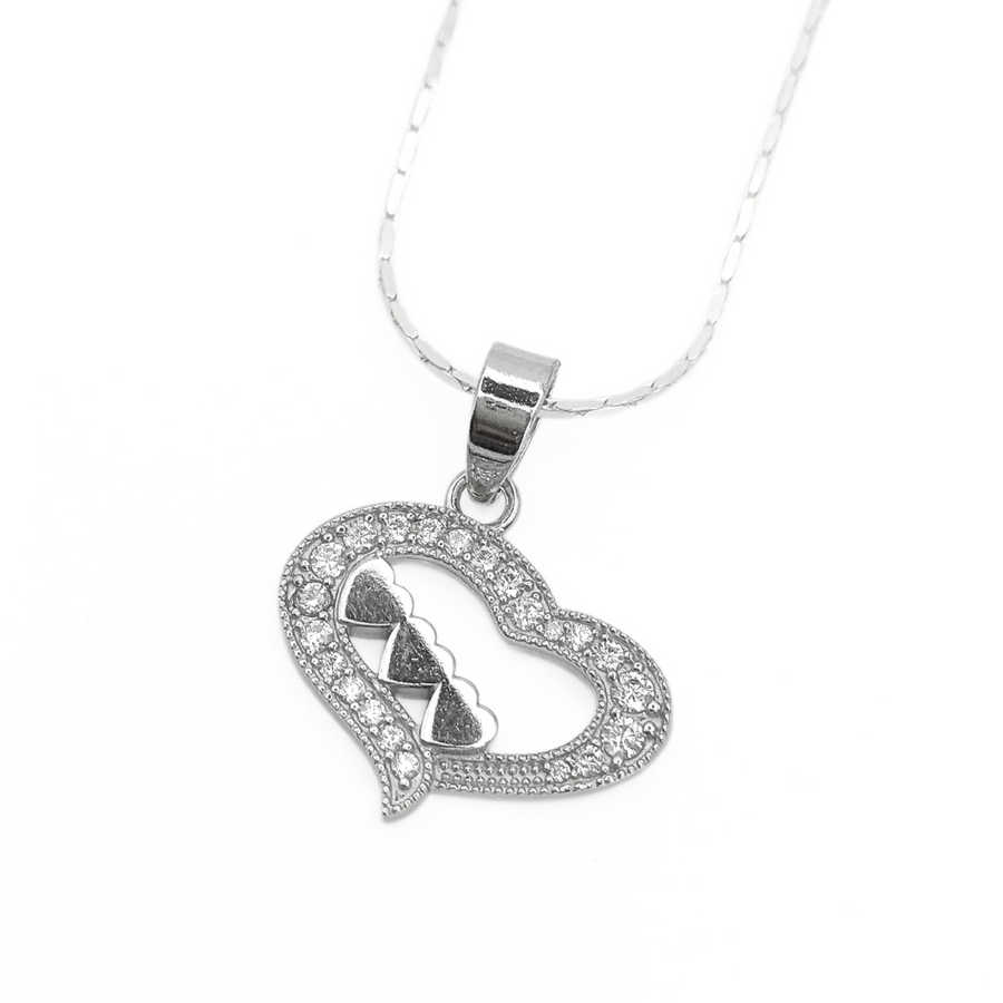 Tri-Heart Embrace Pendant 2.28 g