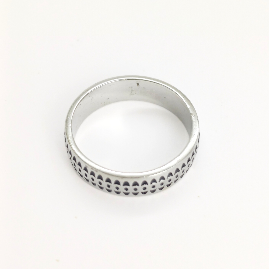Tribal Tune Ring 19 mm / 3.99 g