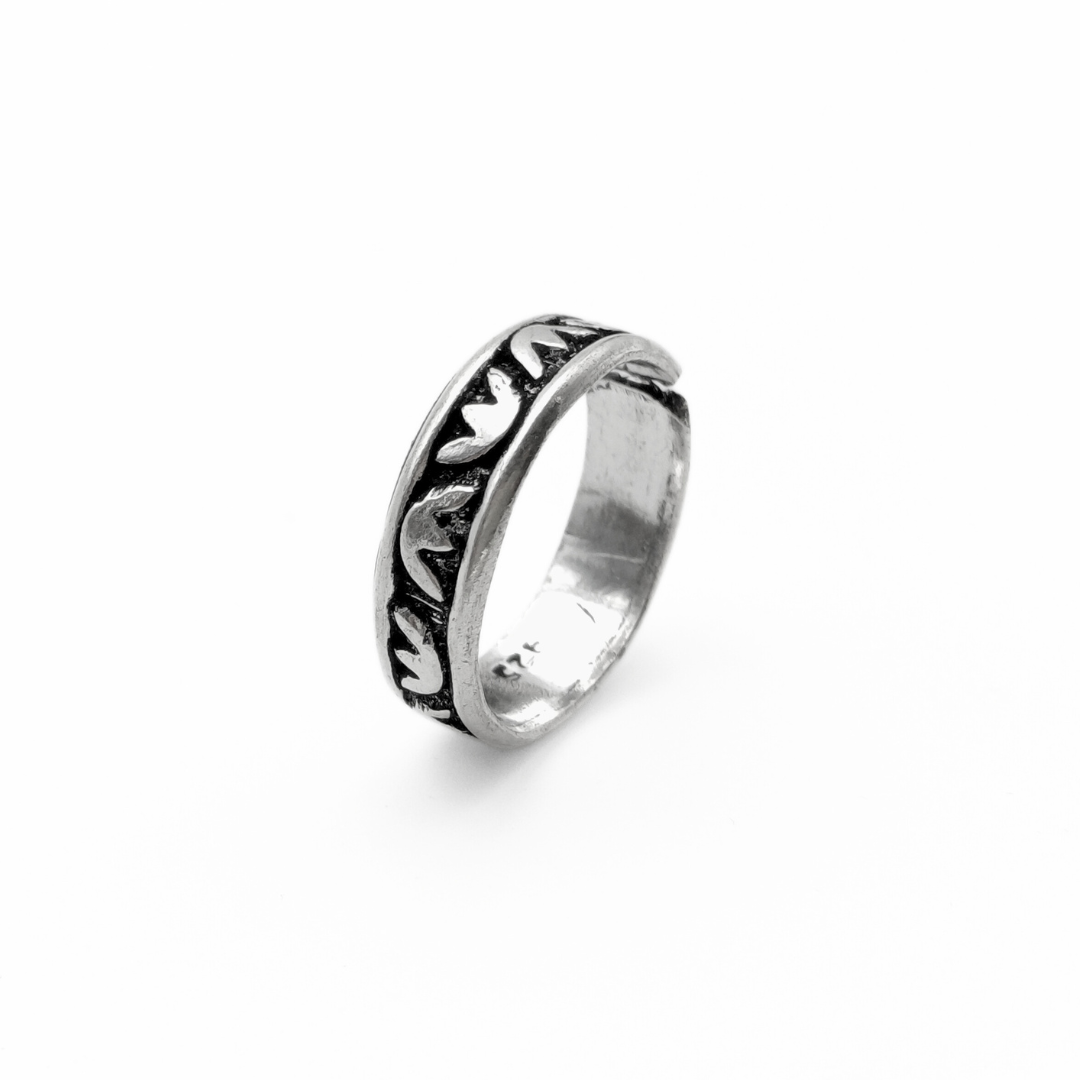 Tulip Chic Toe Rings FREE Size / 3.97 g