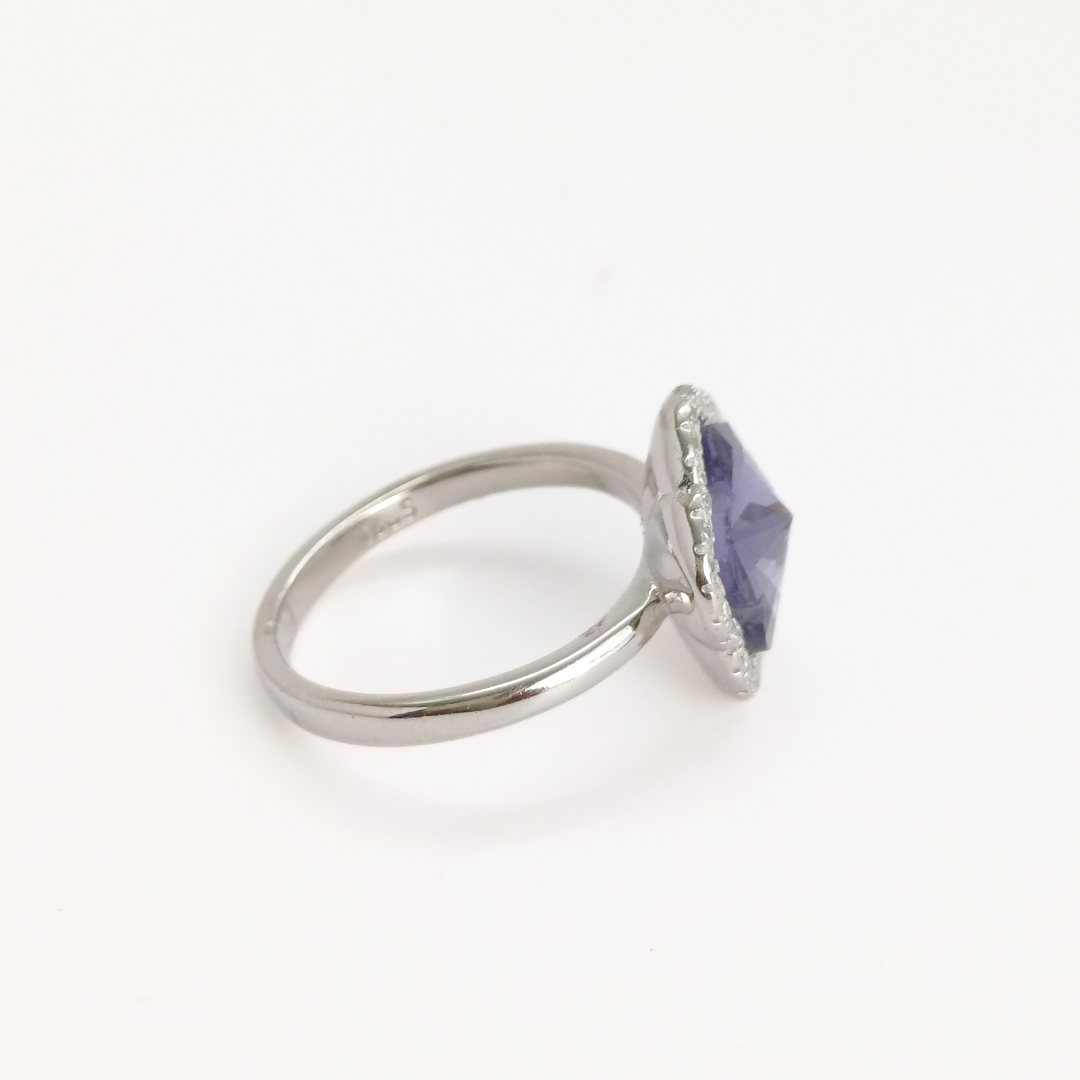 Violet Bloom Ring 12 mm / 3.7 g