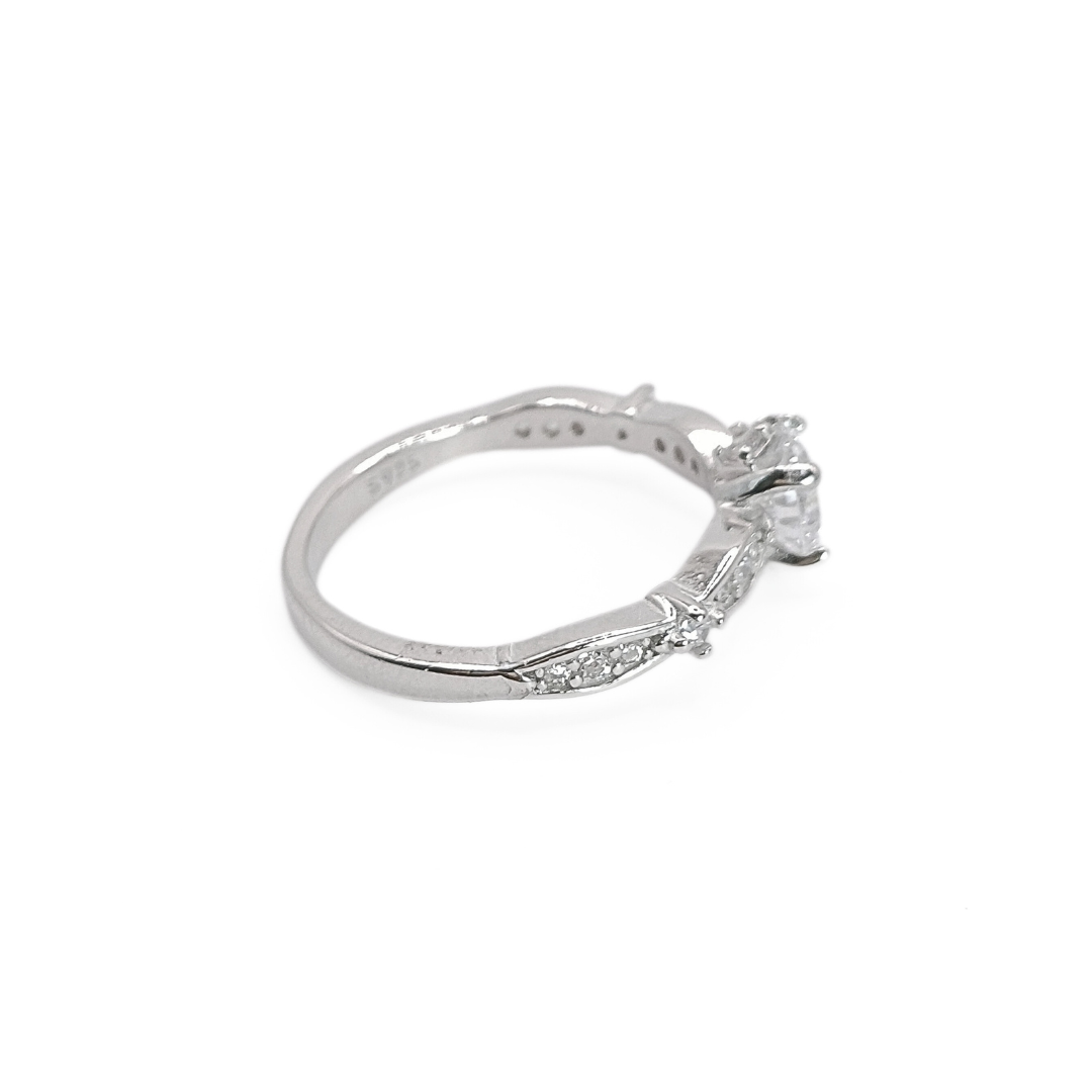 Whispering Vines Ring 17 mm / 2.89 g