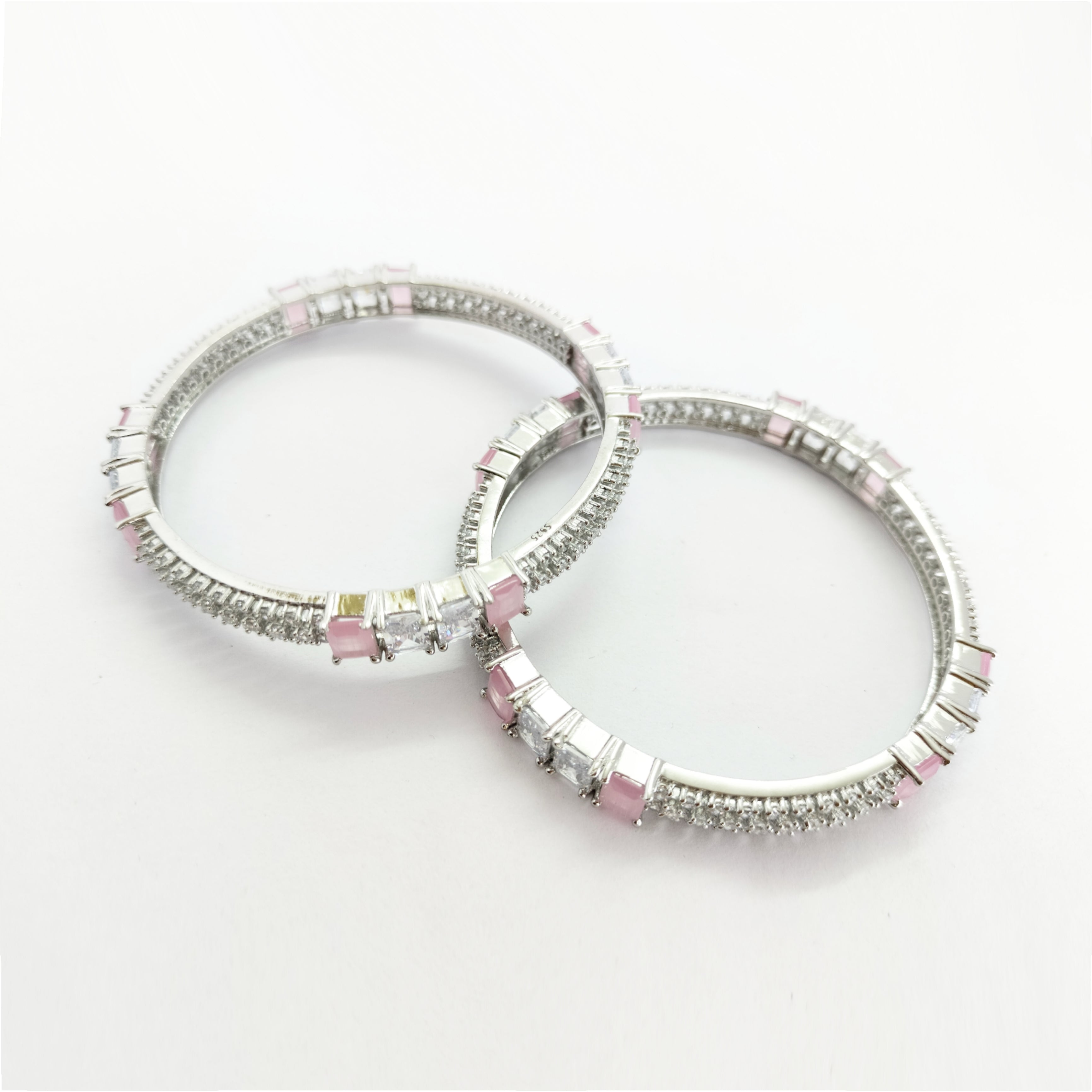 Winter Rose Bangles 68 mm / 49.77 g
