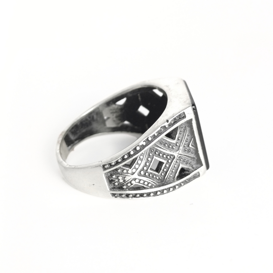 Woven Onyx Ring 20 mm / 5.72 g